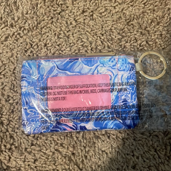 Lilly Pulitzer ID CASE - Picture 2 of 2